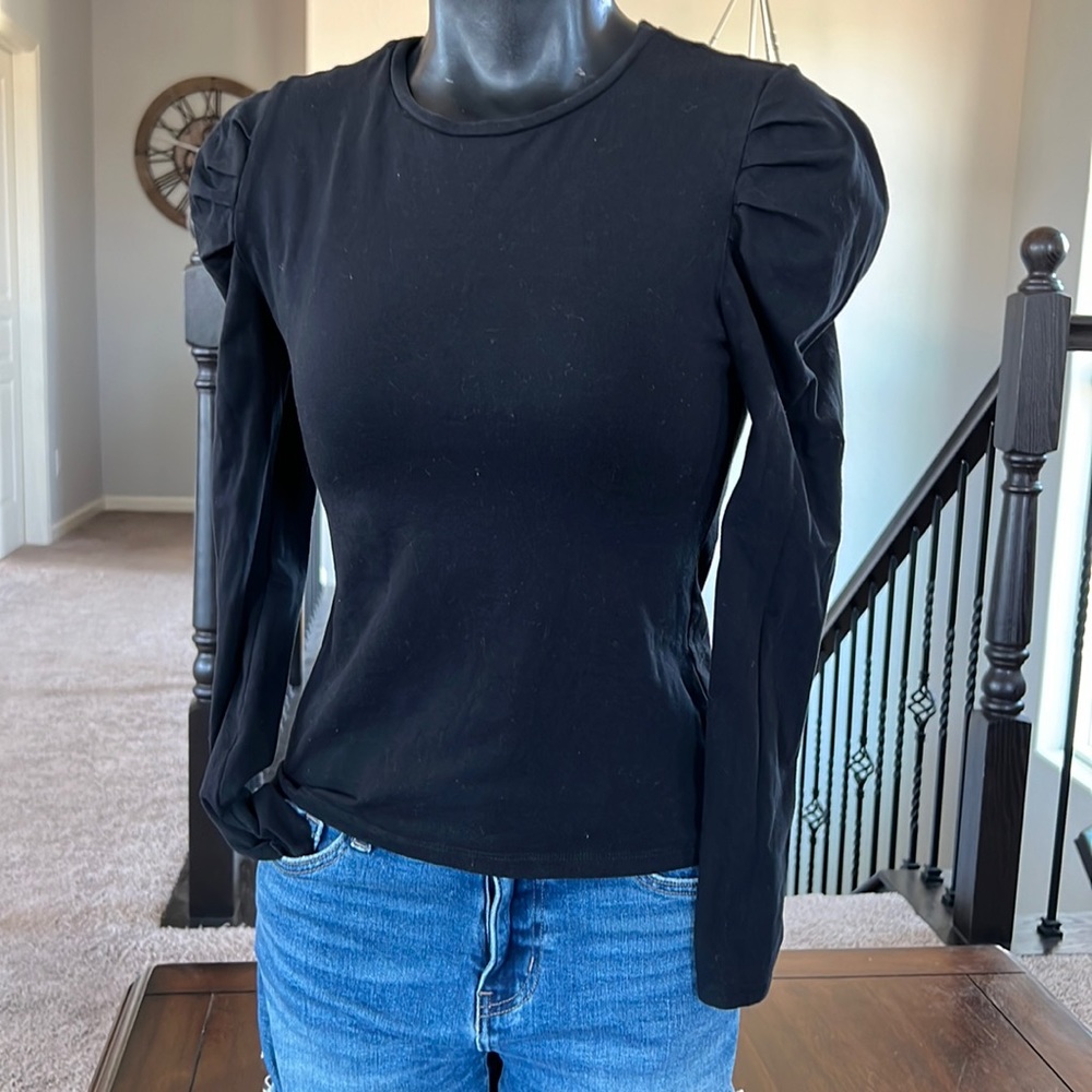 Fashion Nova long sleeve top size medium color black